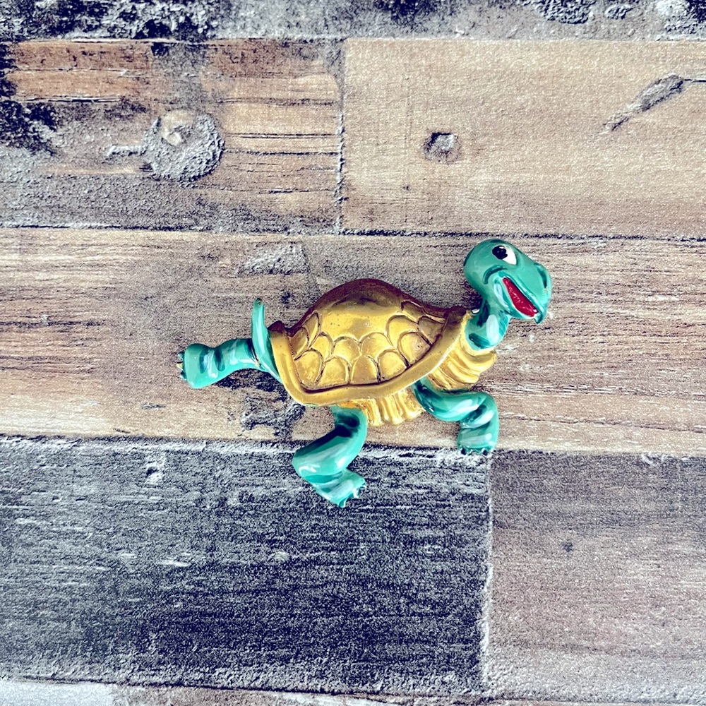 Vintage Turtle Pin